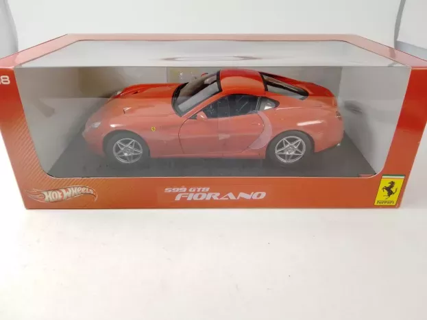 Hot Wheels Ferrari 599 Gtb Fiorano 2007 1:18 P4398