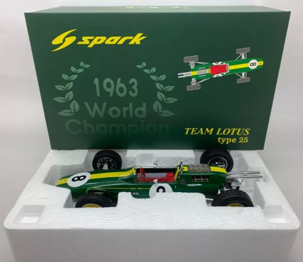 Spark Lotus F1 25 N 8 Jim Clark Season 1963 World Champion 1:18 18S038