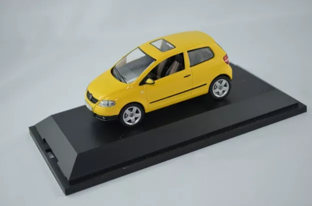 Schuco Volkswagen Fox 3 Door 2005 1:43 819901103