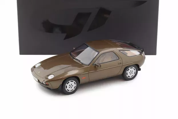 GT Spirit Porsche 928s Coupe 1981 1:18 GT1005