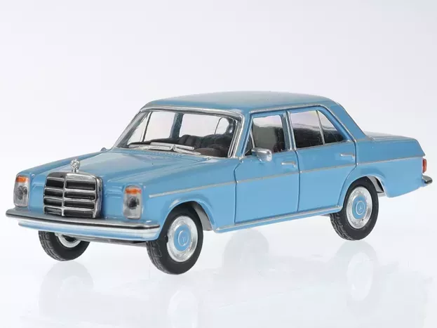 Schuco Mercedes 200d w114 115 1968 1:64 452034600