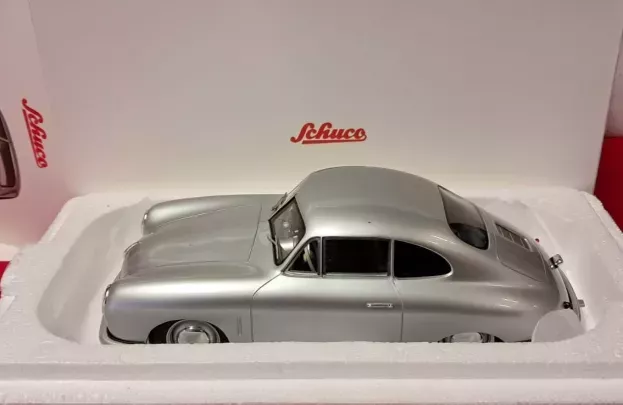 Schuco Porsche 356 Gmund Coupe 1948 1:18 450025300