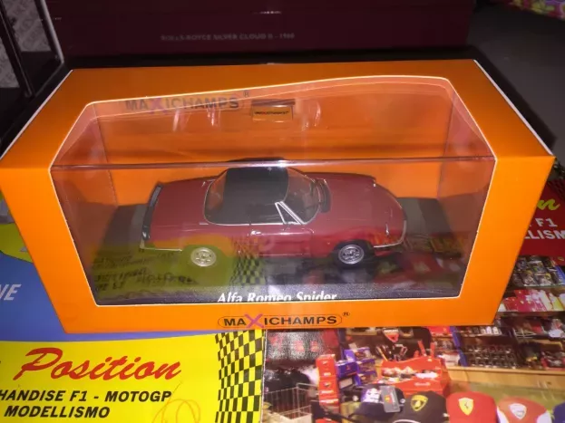 Minichamps Alfa Romeo Duetto Spider 1983 1:43 940120761