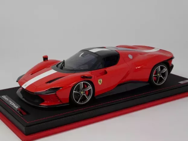 MR Models Ferrari Daytona Sp3 2022 Con Vetrina With Showcase 1:18 FE036E