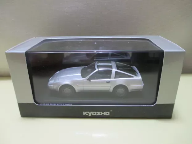 Kyosho Nissan Fairlady Z 300zr hz31 Coupe 2-door 1984 1:43 03361S