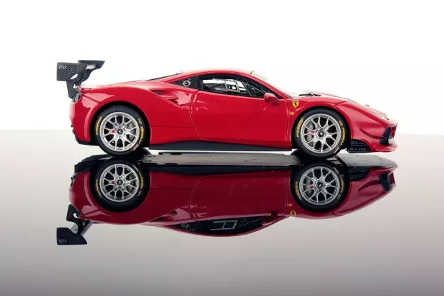 Looksmart Ferrari 488 Challenge 2017 1:43 LS476B
