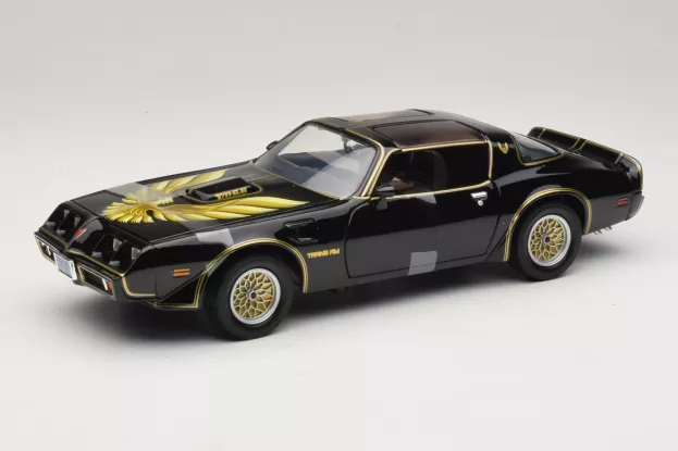 Greenlight Pontiac Firebird Trans-am Movie Kill Bill Vol.2 2004 1980 1:18 12951