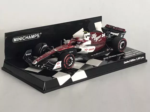 Minichamps Alfa Romeo F1 C42 Team Orlen Racing N 24 Bahrain Gp 2022 Guanyu Zhou 1:43 417220124