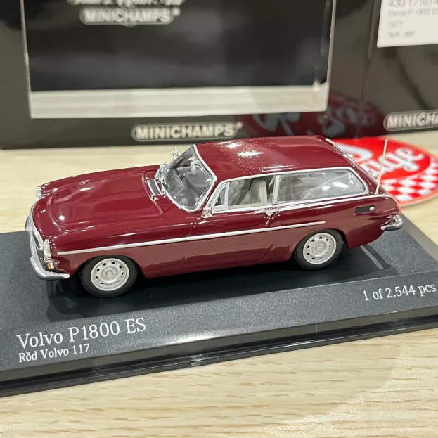 Minichamps Volvo P1800 Es Sw 1971 1:43 430171614
