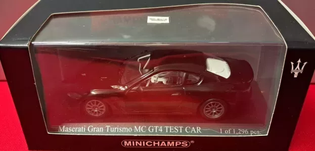 Minichamps Maserati Granturismo Mc Gt4 Coupe 2-door 2010 1:43 400101202