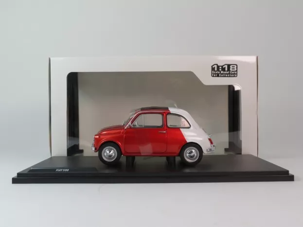 Solido Fiat 500 Italian Livery Tribute 1965 1:18 1801409
