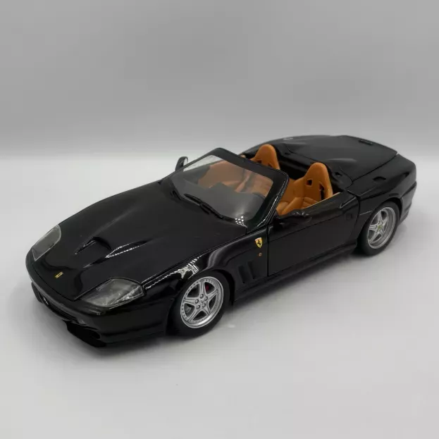 Hot Wheels Ferrari 550 Barchetta Spider Pininfarina 2000 1:18 N2055