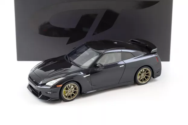GT Spirit Nissan Gt-r T-spec Takumi Edition Coupe 2024 1:18 GT932