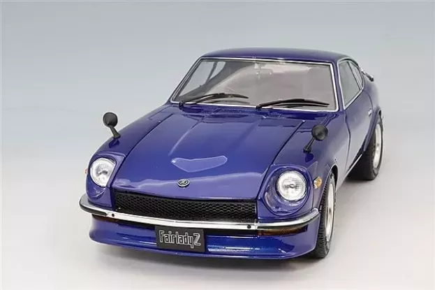 Kyosho Nissan Fairlady Z-l s30 Coupe 1970 1:18 08220WBL