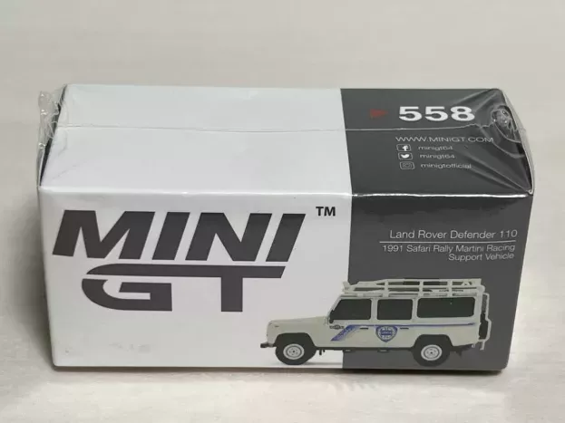 Mini-GT Land Rover Defender 110 Assistance Safari Rally Team Martini Racing 1991 1:64 MGT00558-L
