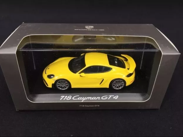Minichamps Porsche 718 Cayman Gt4 982 2020 1:43 WAP0204160K
