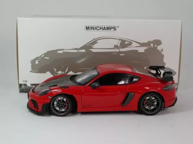 Minichamps Porsche Cayman Gt4 Rs Weissach Package 2024 1:18 110062120