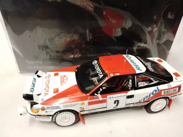 Kyosho Toyota Celica Gt-four St165 night Version N 2 Winner Rally Montecarlo 1991 C.sainz L.moya 1:18 08961B