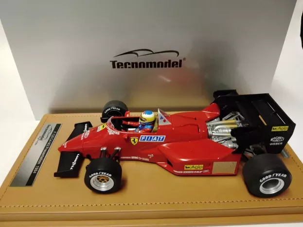Tecnomodel Ferrari F1 126c4-m2 N 0 Press Version with Pilot Figure 1984 Michele Alboreto 1:18 TMD18-316C