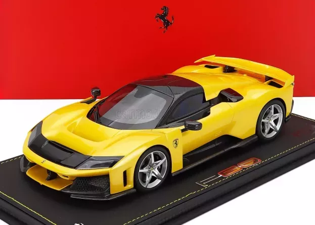BBR Ferrari F80 2024 Silver Rims Con Vetrina With Showcase 1:18 P18253B-VET