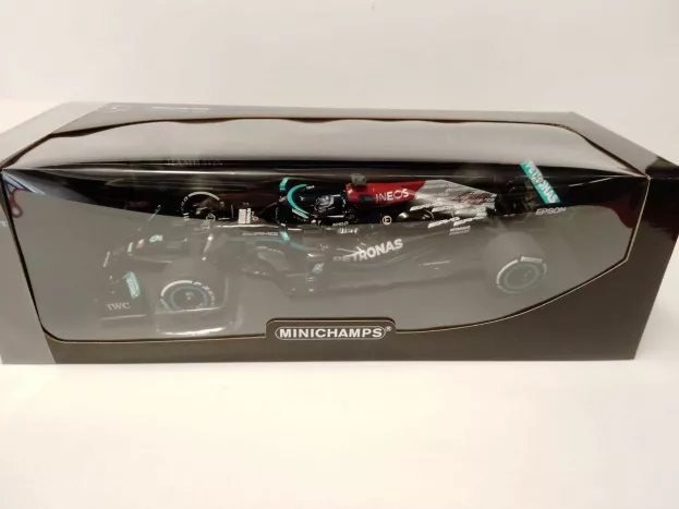 Minichamps Mercedes F1 W12 Mercedes M12 Eq Power+ Team Amg Petronas Motorsport Formula One N 44 Winner Bahrain Gp 2021 Lewis Hamilton 1:18 110210144