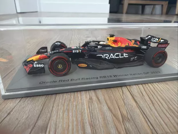 Spark Red Bull F1 Rb18 Team Oracle Red Bull Racing N 1 Winner Monza Italy Gp World Champion 2022 Max Verstappen 1:43 S8550