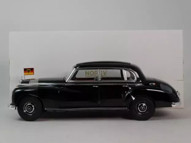 Norev Mercedes 300b w186 Limousine 1955 Personal Car Konrad Adenauer 1:18 183707
