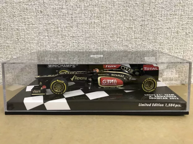 Minichamps Lotus F1 E21 Team Renault N 7 Showcar 2013 Kimi Raikkonen 1:43 410130077