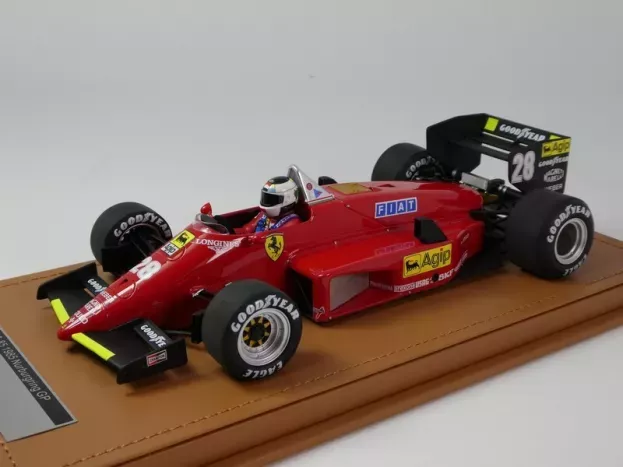 Tecnomodel Ferrari F1 156-85 N 28 Nurburgring Gp with Pilot Figure 1985 Stefan Johansson 1:18 TMD18-322C