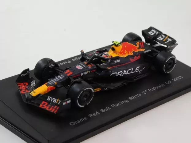 Spark Red Bull F1 Rb19 Team Oracle Red Bull Racing N 11 Season 2023 Sergio Perez 1:64 Y288