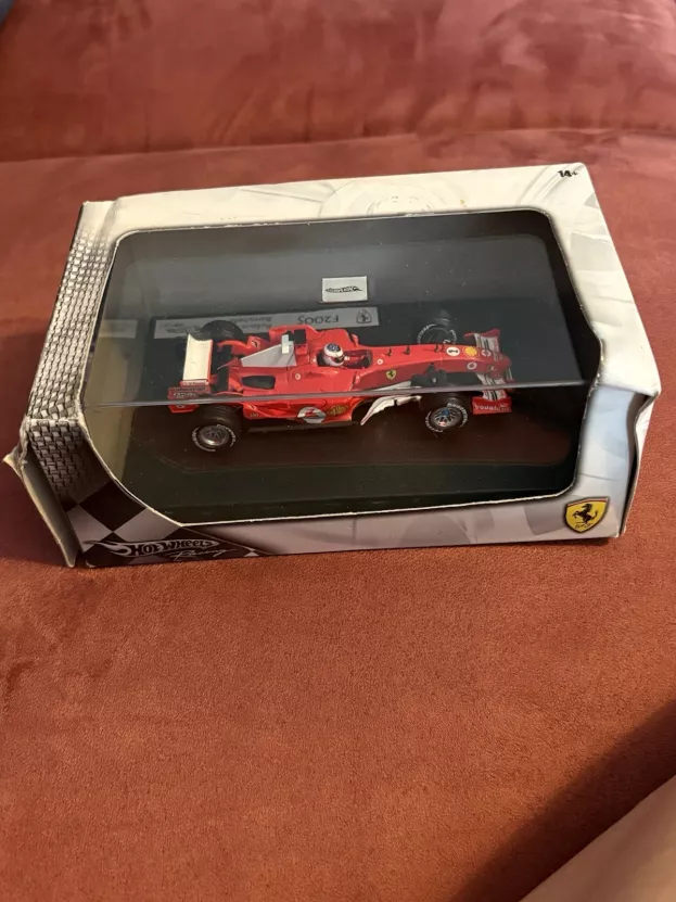 Hot Wheels Ferrari F1 F2005 N 1 Season 2005 Michael Schumacher 1:43 G9731