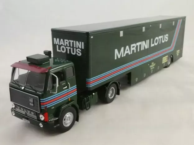 IXO Models Volvo F89 Truck Team Martini Lotus Racing F1 Car Transporter 1979 1:43 TTR025