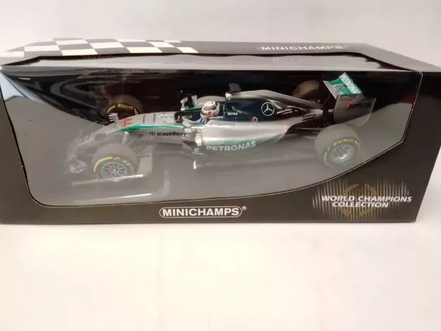 Minichamps Mercedes F1 W06 Amg Petronas N 44 World Champion Season 2015 Lewis Hamilton 1:18 186150044