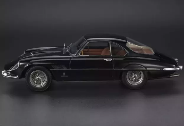 Top Marques Ferrari 400sa Superamerica 1-series Coupe 1961 1:18 TOP131A