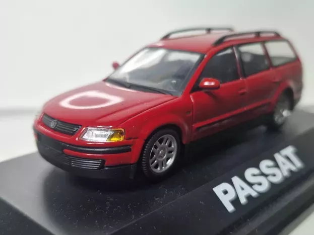 Schuco Volkswagen Passat Variant 1:43 4393
