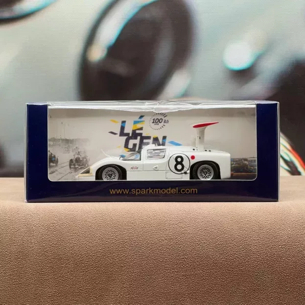 Spark Chaparral 2f Chevrolet 7.0l V8 Team Chaparral Cars Inc. N 8 24h Le Mans 1967 B.jennings B.johnson 1:43 S9445