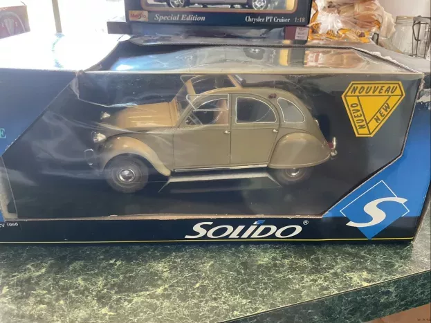 Solido Citroen 2 Cv 1966 1:18 8029