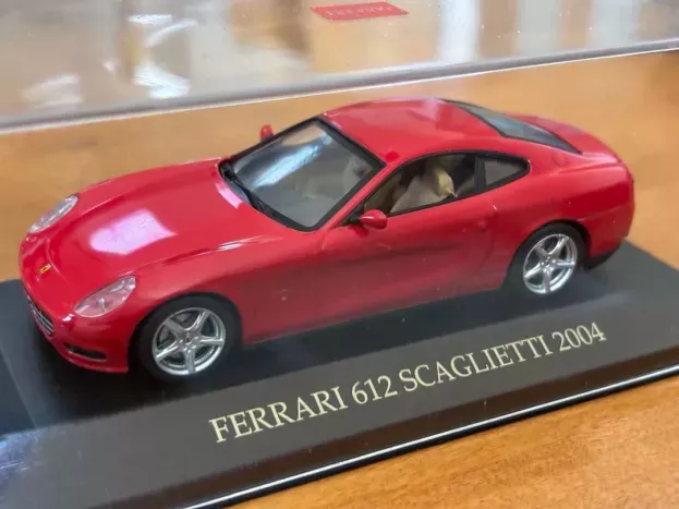 IXO Models Ferrari 612 Scaglietti 2004 1:43 FER009
