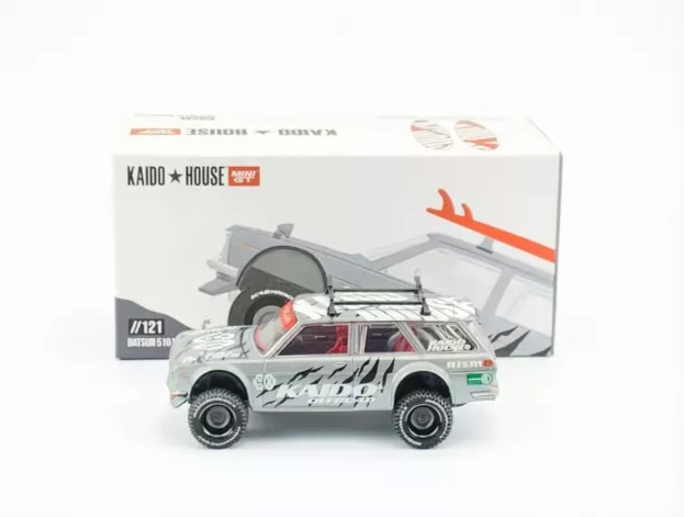 Mini-GT Datsun 510 Kaido House V1 4x4 Sw Station Wagon 1972 1:64 KHMG121