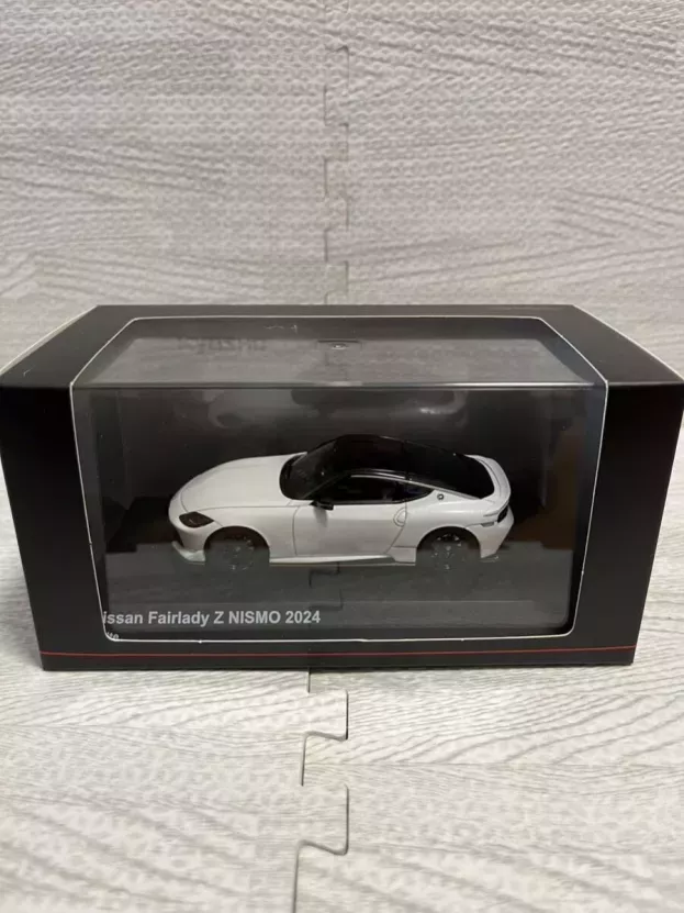Kyosho Nissan Fairlady Z Nismo 2024 1:43 03919W