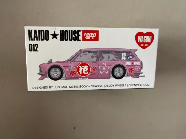Mini-GT Datsun 510 Kaido House Designed By Jun Imai Sw Station Wagon 1972 1:64 KHMG012