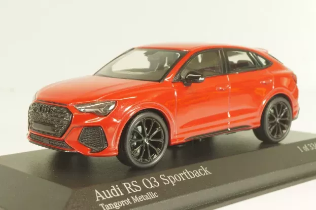 Minichamps Audi Q3 Rs 2019 1:43 410018100