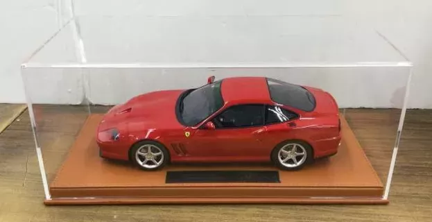Top Marques Ferrari 550 Maranello 1996 1:18 TOP121A