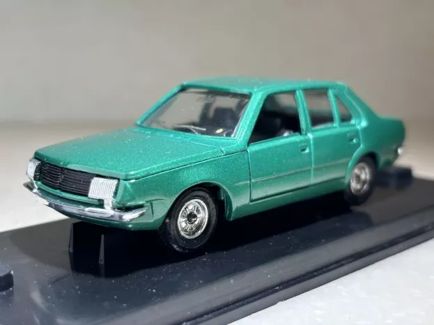 Solido Renault R14 1:43 43
