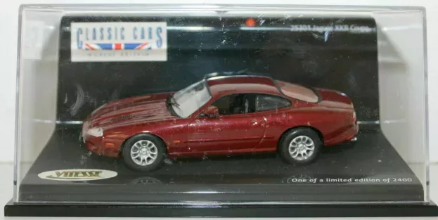 Vitesse Jaguar Xkr Coupe 1:43 25301