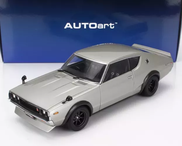 AUTOart Nissan Skyline 2000 Gt-r kpgc110 Coupe 1973 1:18 77466