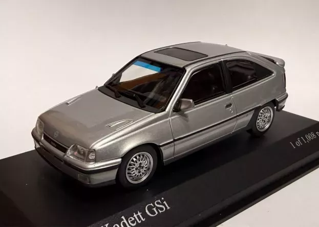 Minichamps Opel Kadett Gsi 1989 1:43 400045972