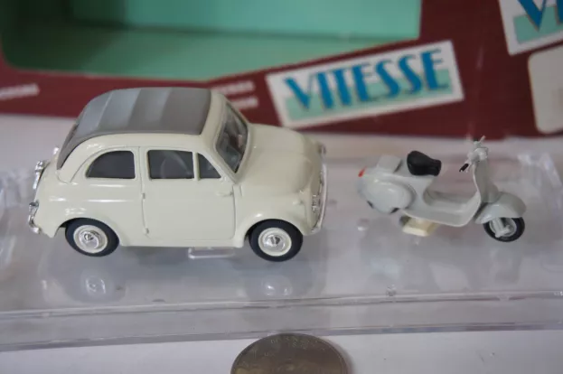 Vitesse Fiat 500 + Piaggio Vespa 50 1:43 500
