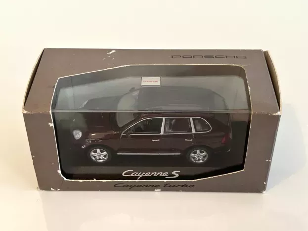 Minichamps Porsche Cayenne Turbo 2002 1:43 WAPC2000113