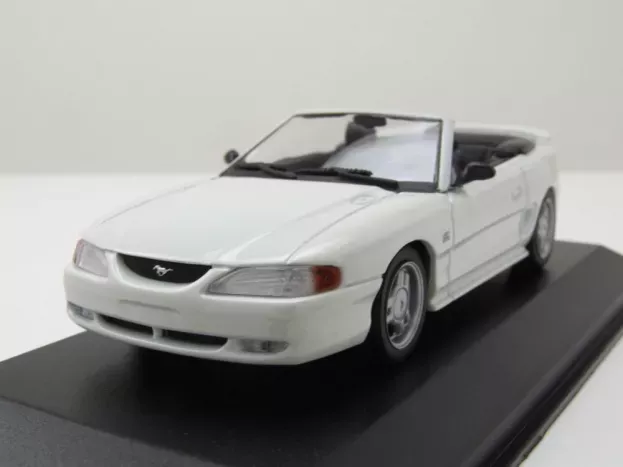 Minichamps Ford Mustang Cabriolet Open 1994 1:43 940085631